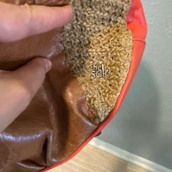 The Sak Leather Crossbody Hobo Style Brown & Coral Summer Purse Bag - Picture 13 of 15